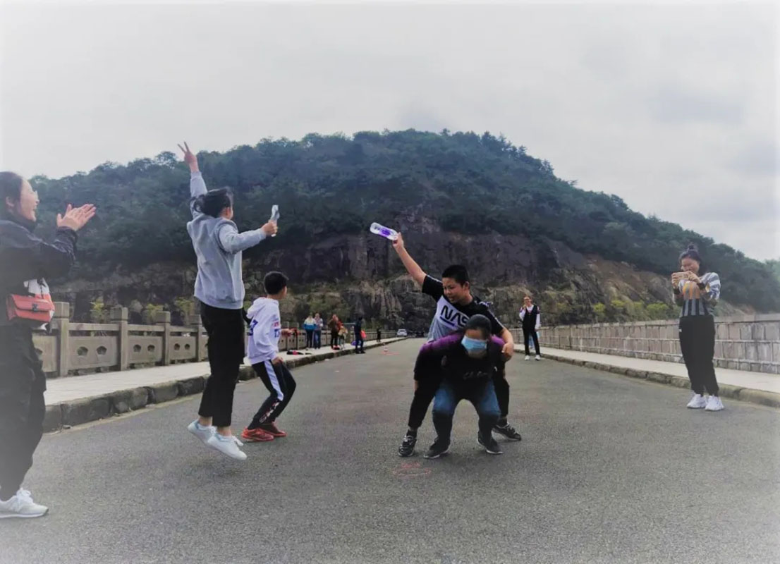 10.24 登山尋寶 精華股份社團組織戶(hù)外體驗活動(dòng)(圖6) 10.24 登山尋寶 精華股份社團組織戶(hù)外體驗活動(dòng)(圖6)