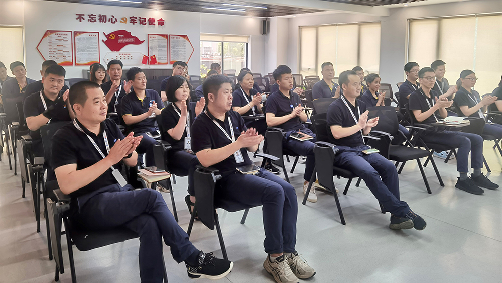 公司召開(kāi)服務(wù)部門(mén)滿(mǎn)意度面對面交流會(huì )(圖3) 公司召開(kāi)服務(wù)部門(mén)滿(mǎn)意度面對面交流會(huì )(圖3)