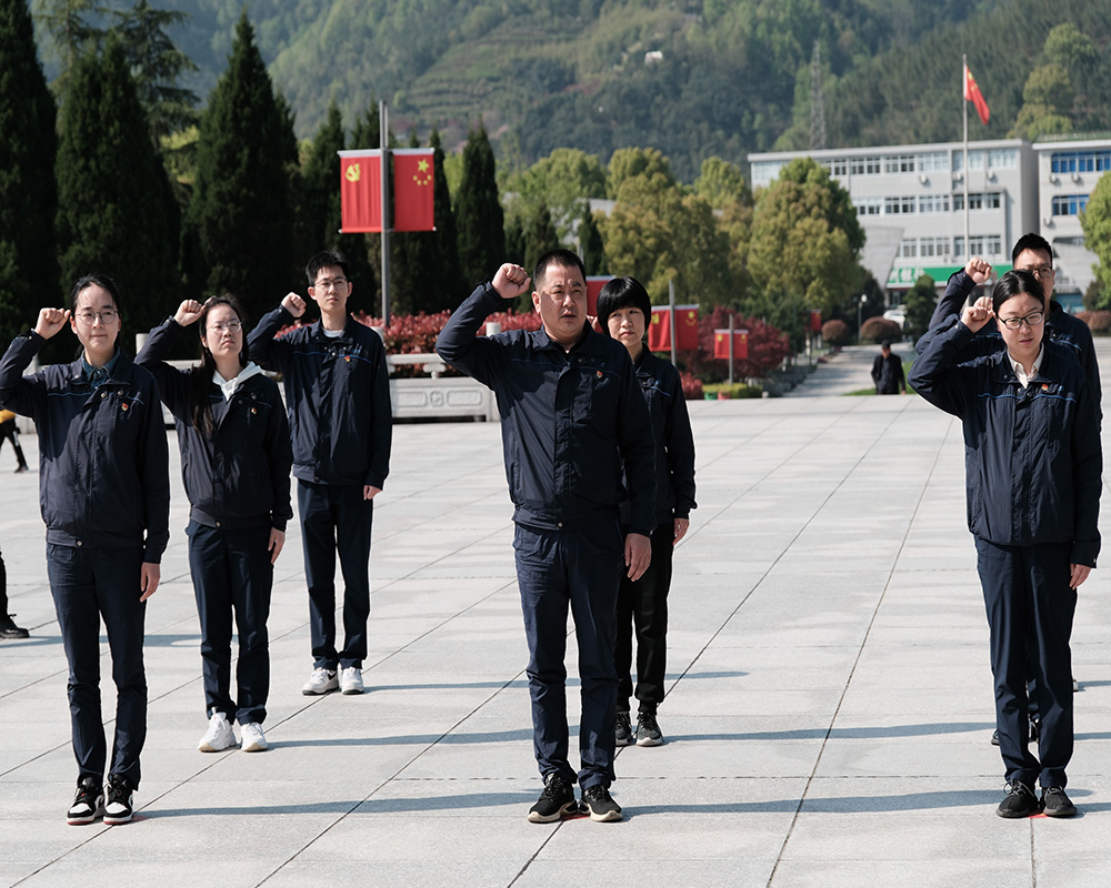 緬懷革命先烈 傳承紅色基因(圖3)