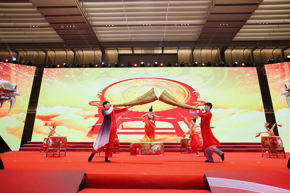 雙精聚智，新程閃耀——精成車(chē)業(yè)與精華股份尾牙盛宴圓滿(mǎn)落幕(圖13)