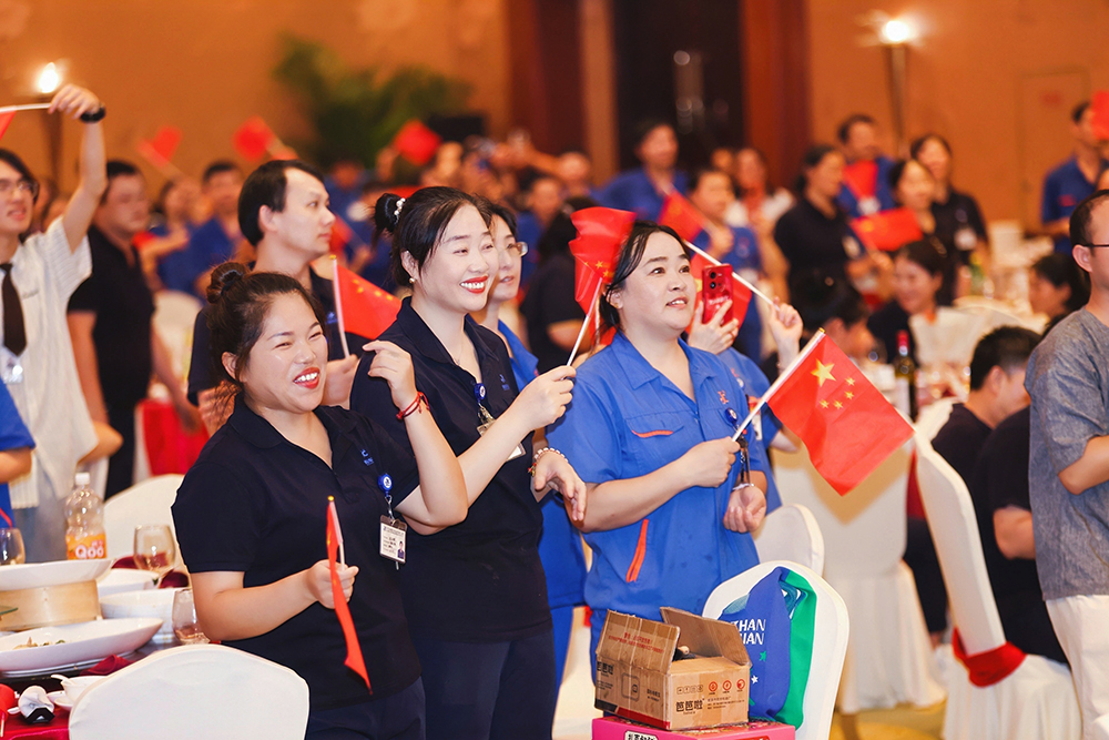 雙精聚智慶中秋，共敘團圓話(huà)未來(lái)  精成車(chē)業(yè) & 精華股份2025年中秋團圓宴圓滿(mǎn)舉行(圖3)